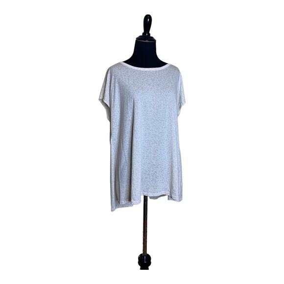 Old Navy active cream animal print short sleeves open back top size M - Picture 1 of 9